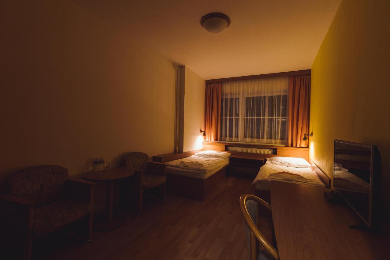 Domašov Hotel Annahof מראה חיצוני תמונה