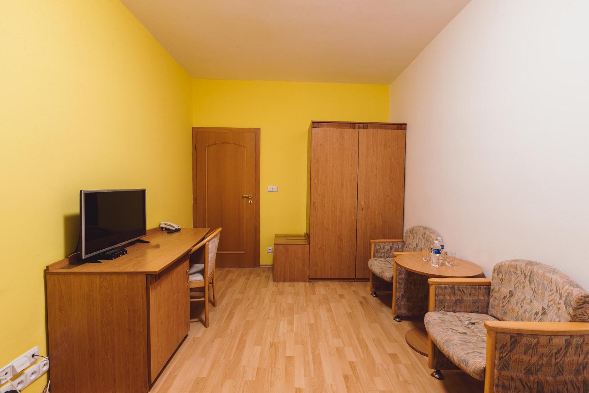 Domašov Hotel Annahof מראה חיצוני תמונה